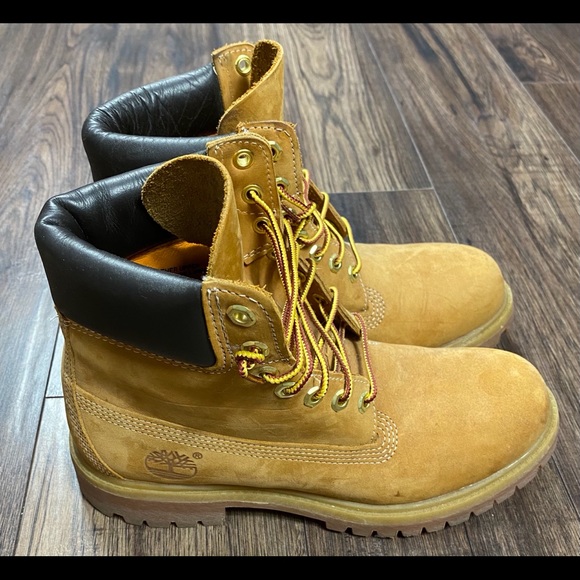 Timberland Boots - Picture 2 of 4